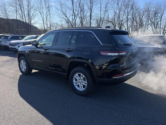 new 2025 Jeep Grand Cherokee car, priced at $40,745