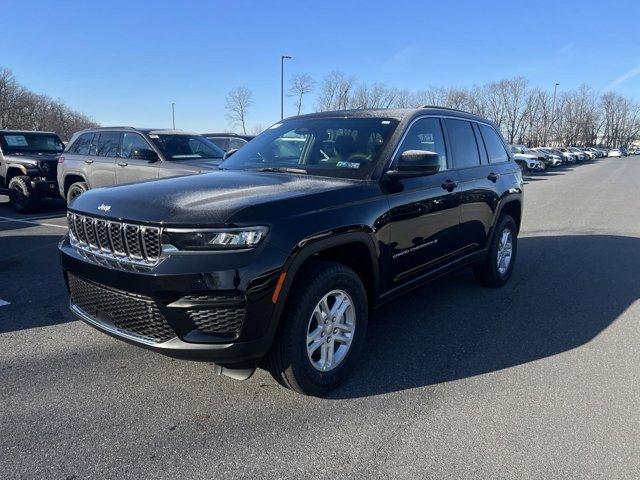 new 2025 Jeep Grand Cherokee car, priced at $40,745