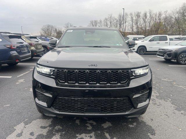 new 2025 Jeep Grand Cherokee car, priced at $41,323