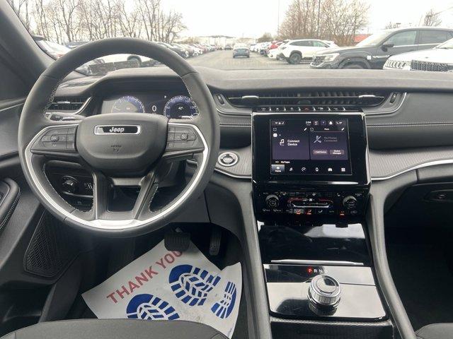 new 2024 Jeep Grand Cherokee L car, priced at $42,735