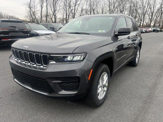 new 2025 Jeep Grand Cherokee car, priced at $41,421