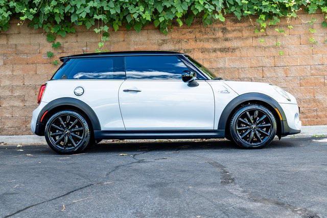 used 2021 MINI Hardtop car, priced at $19,990