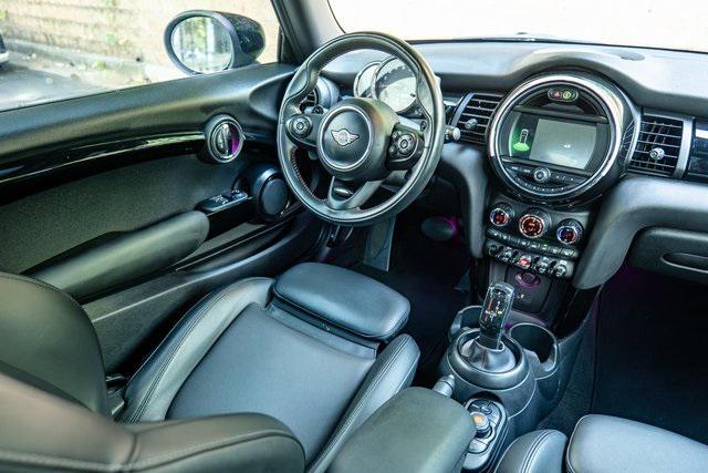 used 2021 MINI Hardtop car, priced at $19,990