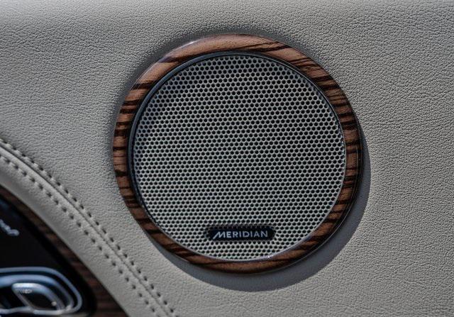used 2022 Land Rover Range Rover car, priced at $56,777