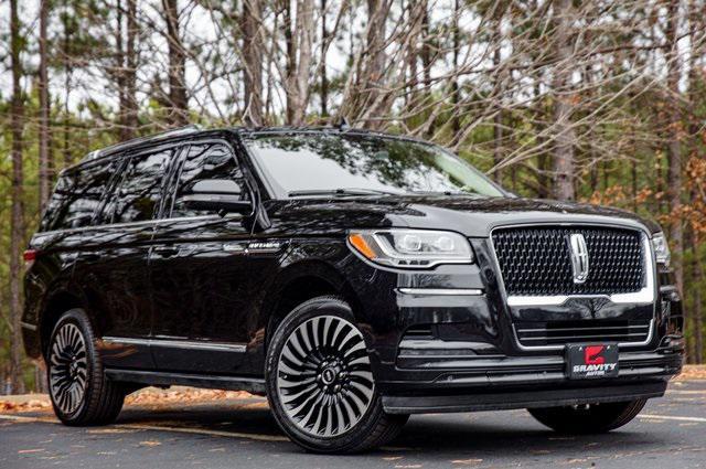 used 2022 Lincoln Navigator car, priced at $59,599