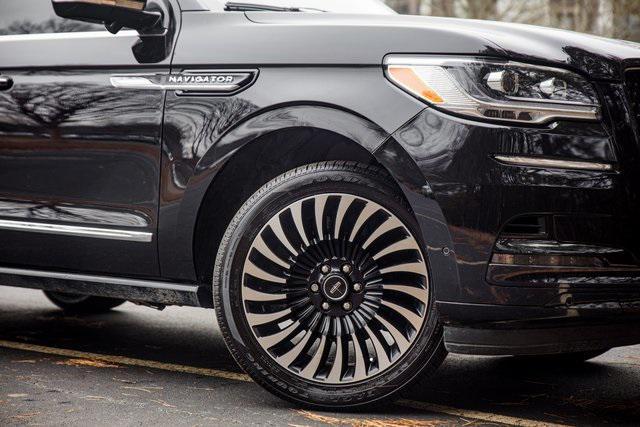 used 2022 Lincoln Navigator car, priced at $59,599