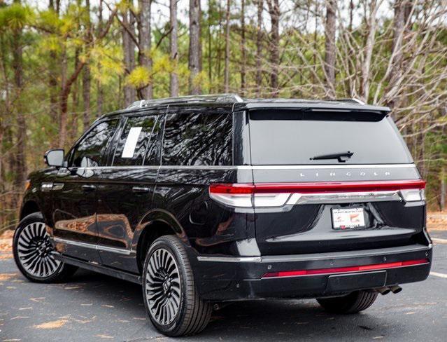 used 2022 Lincoln Navigator car, priced at $59,599