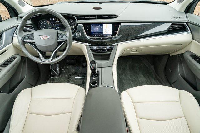 used 2020 Cadillac XT6 car, priced at $30,990