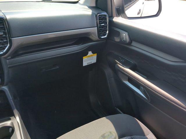 new 2025 Ford Ranger car, priced at $38,104