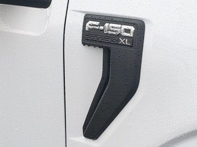 new 2024 Ford F-150 car, priced at $33,569