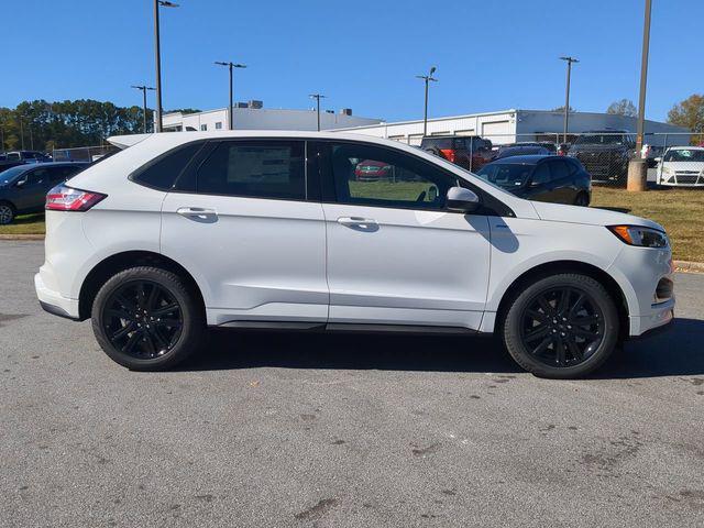 new 2024 Ford Edge car, priced at $37,209