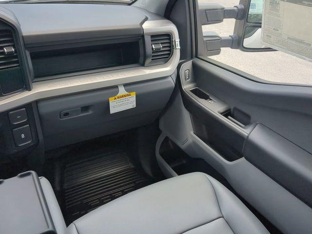 new 2025 Ford F-450 car, priced at $74,849