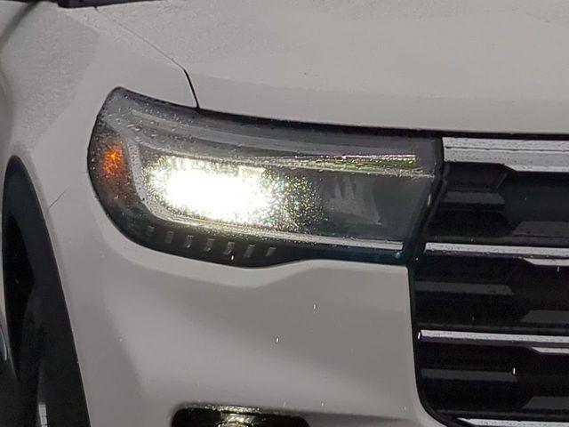 new 2025 Ford Explorer car, priced at $38,504