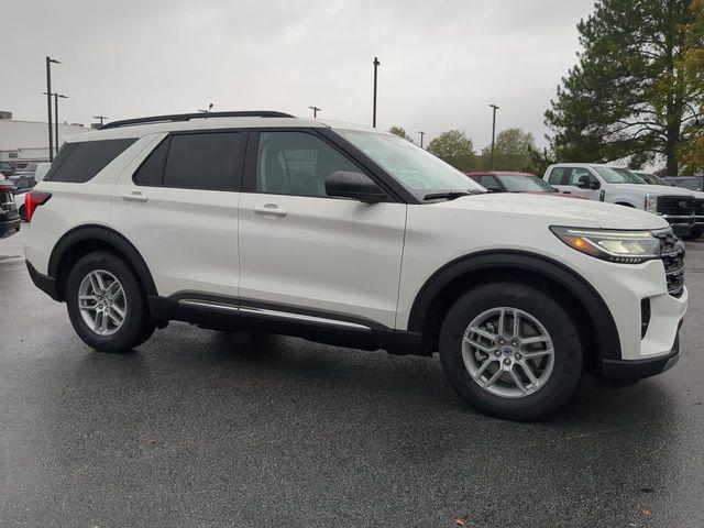 new 2025 Ford Explorer car, priced at $41,004