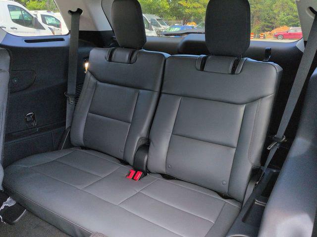 new 2025 Ford Explorer car, priced at $39,264