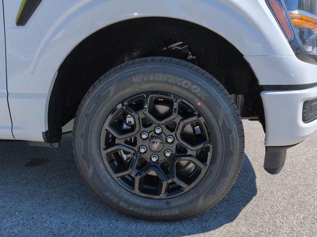 new 2025 Ford F-150 car, priced at $39,944