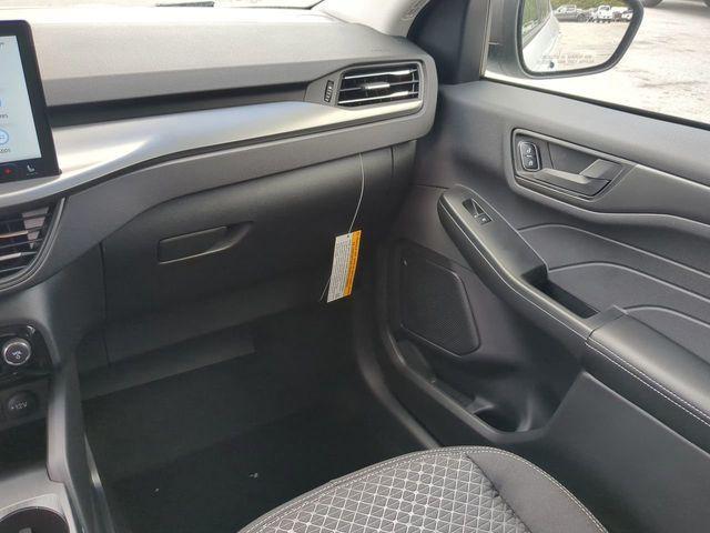 new 2025 Ford Escape car, priced at $24,319