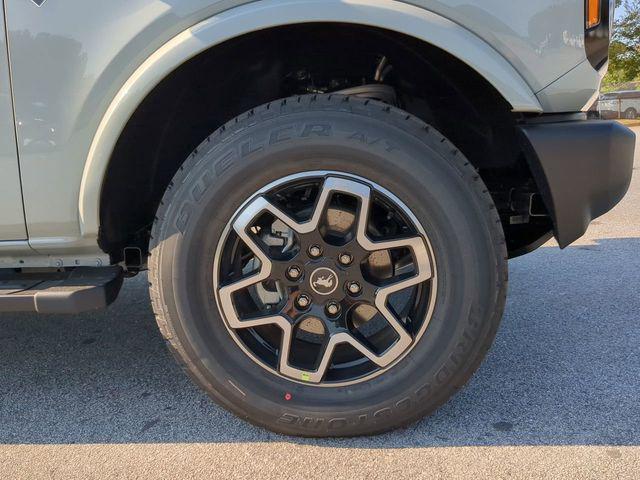 new 2024 Ford Bronco car, priced at $44,629