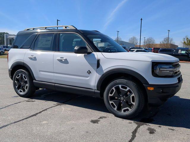 new 2024 Ford Bronco Sport car, priced at $33,859