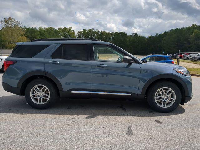 new 2025 Ford Explorer car, priced at $40,704