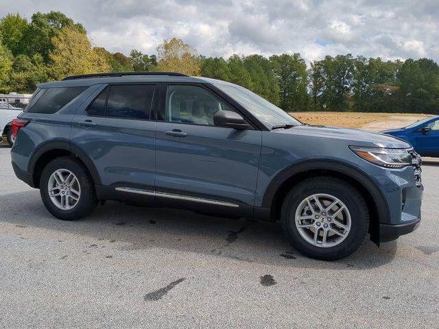 new 2025 Ford Explorer car, priced at $40,704