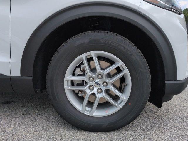 new 2025 Ford Explorer car, priced at $35,744