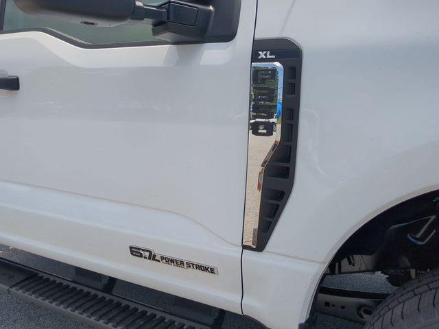 new 2025 Ford F-350 car, priced at $69,019