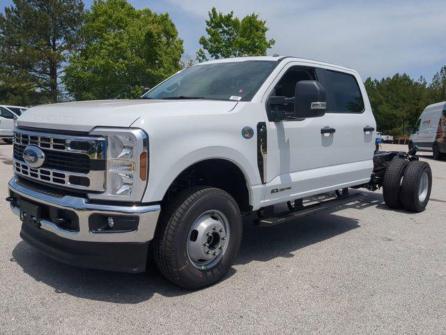 new 2025 Ford F-350 car, priced at $69,019