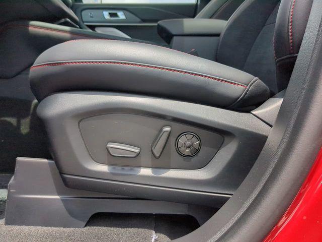 new 2025 Ford Explorer car, priced at $55,819