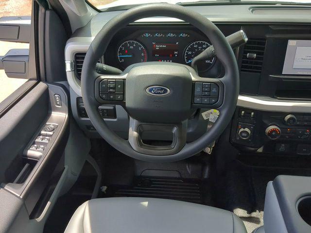 new 2025 Ford F-250 car, priced at $51,364