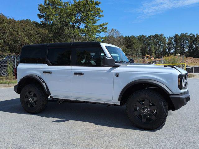 new 2025 Ford Bronco car, priced at $45,414