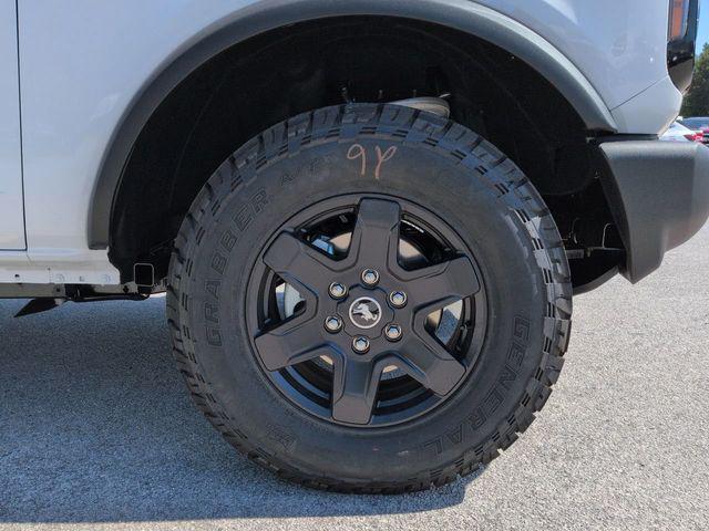 new 2025 Ford Bronco car, priced at $45,414