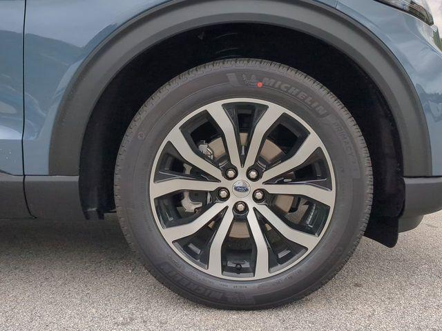 new 2025 Ford Explorer car, priced at $43,039