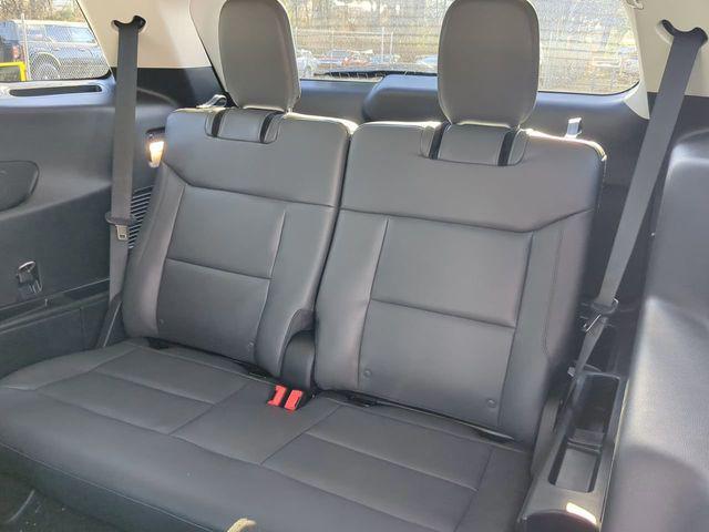 new 2025 Ford Explorer car, priced at $38,304