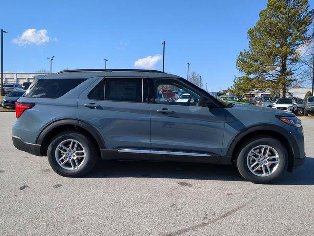 new 2025 Ford Explorer car, priced at $41,304