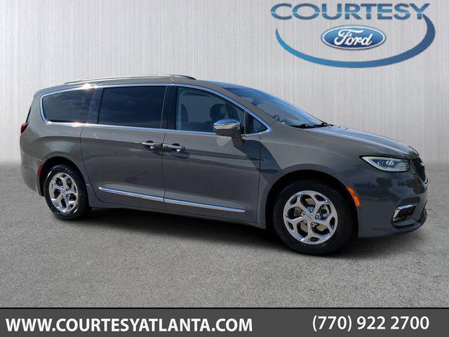 used 2022 Chrysler Pacifica car, priced at $27,487