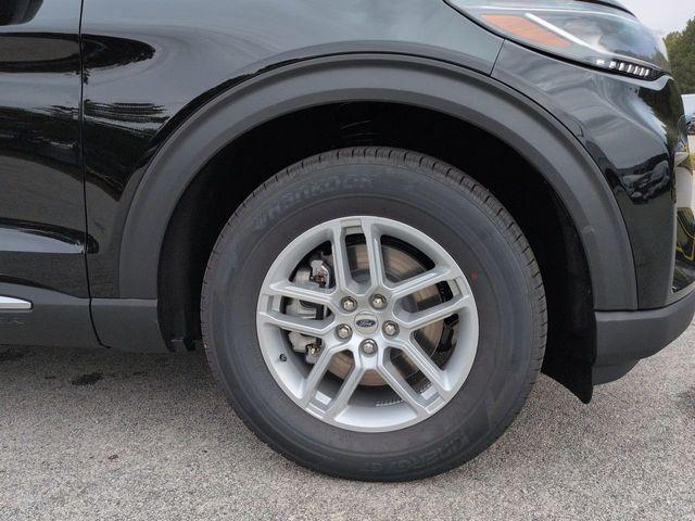 new 2025 Ford Explorer car, priced at $34,744