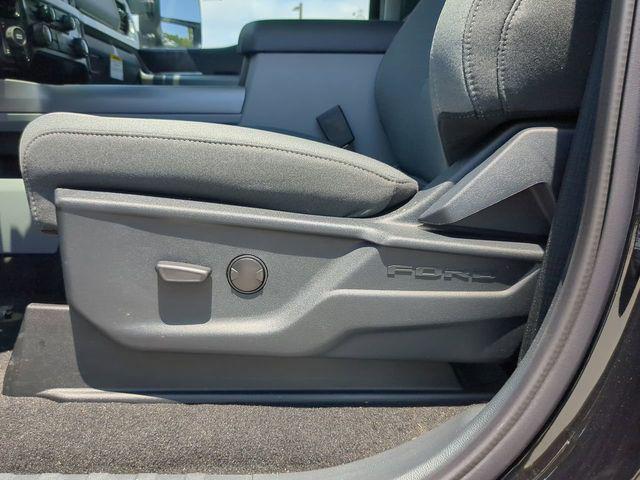 new 2025 Ford F-250 car, priced at $73,274