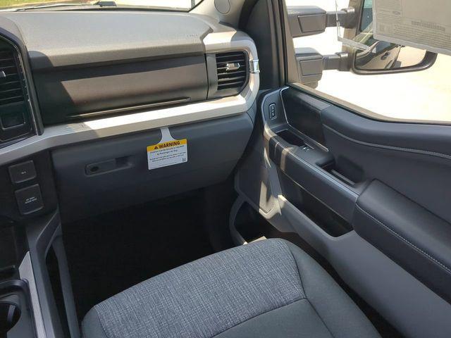 new 2025 Ford F-250 car, priced at $73,274