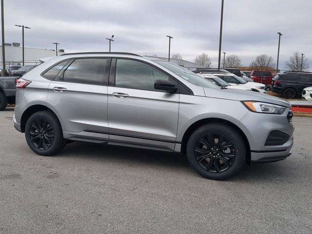 new 2024 Ford Edge car, priced at $32,800