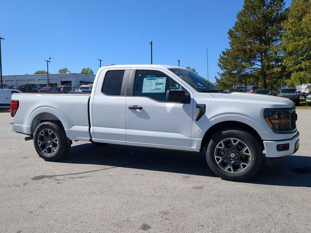 new 2024 Ford F-150 car, priced at $39,979