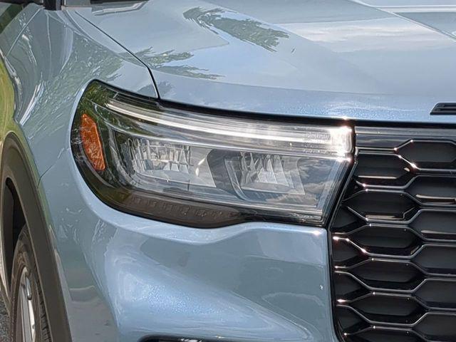 new 2025 Ford Explorer car, priced at $56,319