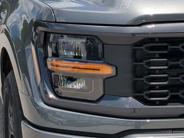 new 2025 Ford F-150 car, priced at $41,678