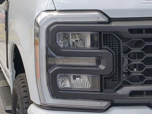 new 2025 Ford F-250 car, priced at $72,613