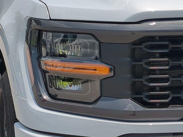 new 2025 Ford F-150 car, priced at $41,678
