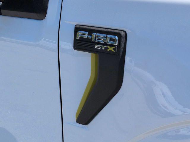 new 2025 Ford F-150 car, priced at $39,944