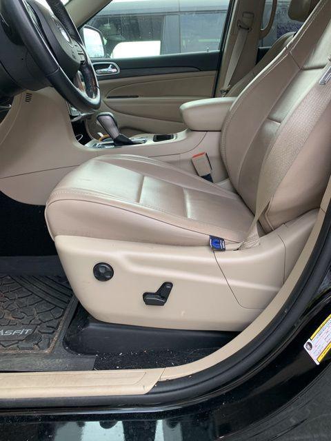 used 2021 Jeep Grand Cherokee car, priced at $22,624