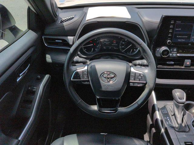 used 2021 Toyota Highlander car, priced at $31,944