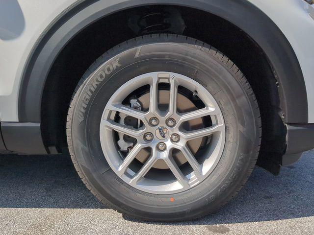 new 2025 Ford Explorer car, priced at $35,144