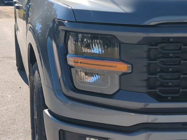 new 2024 Ford F-150 car, priced at $40,399